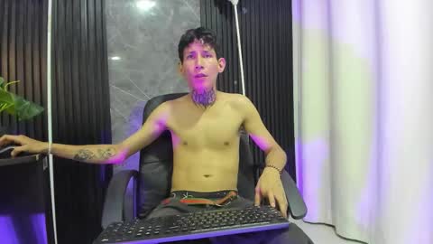 Snapshot of lujuriau_u chatting on November 2025 04:55:02 AM lujuriau_u online show from November 2025 04:55:02 AM