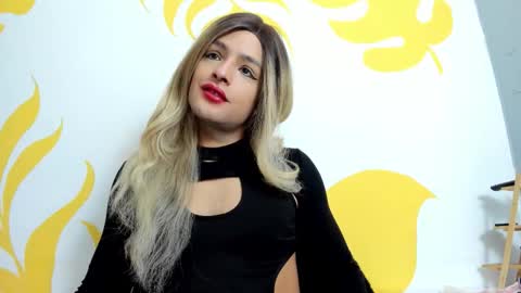 Luka Castillo online show from November 2025 08:41:02 PM