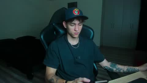 Snapshot of luke_chill chatting on June 2026 11:51:02 PM Luke online show from June 2026 11:51:02 PM