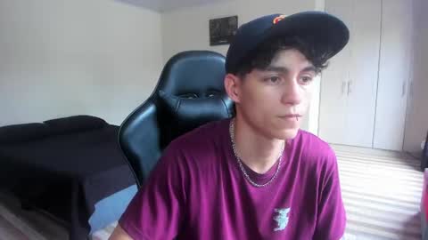 Snapshot of luke_chill chatting on June 2026 07:27:02 PM Luke online show from June 2026 07:27:02 PM