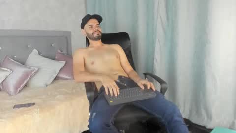 Snapshot of luke_diaz7 chatting on February 2025 12:09:01 AM luke diaz7 online show from February 2025 12:09:01 AM