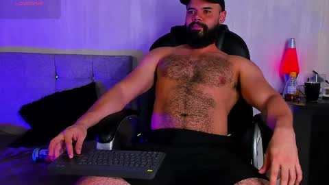 luke diaz7 online show from April 2026 09:45:01 PM