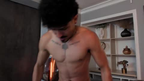 Luke Taylor online show from October 2025 12:23:02 PM