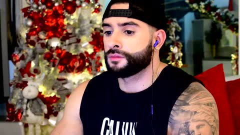 Snapshot of lukhass chatting on December 2024 11:19:02 PM Lukhas f4f online show from December 2024 11:19:02 PM