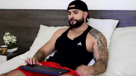 Snapshot of lukhass chatting on October 2025 01:36:02 AM Lukhas f4f online show from October 2025 01:36:02 AM