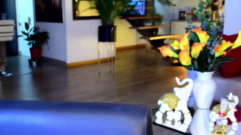 Lukhas f4f online show from February 2026 02:21:01 AM