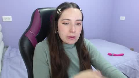 Snapshot of lula_05 chatting on November 2025 11:10:02 PM Vicky online show from November 2025 11:10:02 PM