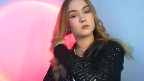 Snapshot of lulu_baby1 chatting on February 2025 01:22:01 PM Lulu Baby18 online show from February 2025 01:22:01 PM