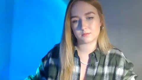 Snapshot of lulu_baby1 chatting on February 2025 04:21:01 PM Lulu Baby18 online show from February 2025 04:21:01 PM