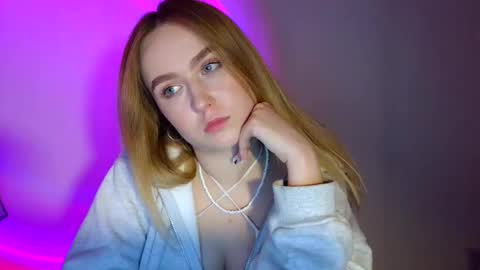 Snapshot of lulu_baby1 chatting on February 2025 07:47:02 PM Lulu Baby18 online show from February 2025 07:47:02 PM
