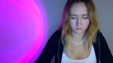Snapshot of lulu_baby1 chatting on September 2025 07:47:01 PM Lulu Baby18 online show from September 2025 07:47:01 PM