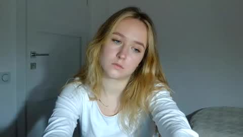 Lulu Baby18 online show from March 2026 08:15:02 PM