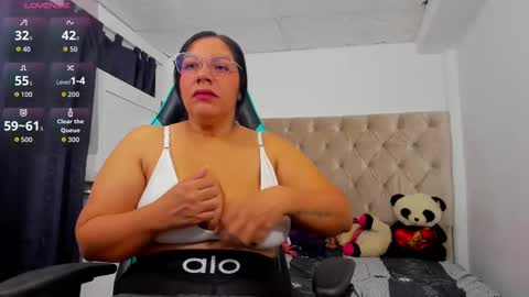 Snapshot of lulu_f1 chatting on September 2025 02:00:02 PM ferrer online show from September 2025 02:00:02 PM