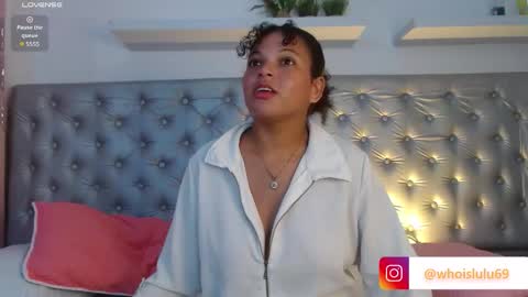 lulu_lovee_ online show from September 2025 03:21:01 AM