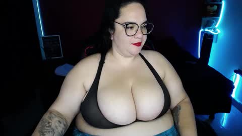 LuluBigTitts online show from January 2025 01:59:02 AM
