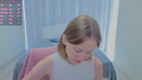 Snapshot of luluchiiii chatting on September 2025 09:53:02 AM Lily online show from September 2025 09:53:02 AM