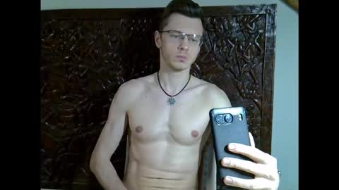 Andrew independent model 2000-0000 CET daily online show from February 2026 09:44:01 PM