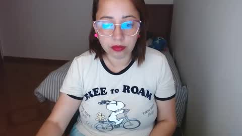 Snapshot of lumi_84 chatting on February 2025 12:52:01 AM LUMI online show from February 2025 12:52:01 AM