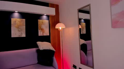 Lumier  online show from April 2026 08:31:02 PM