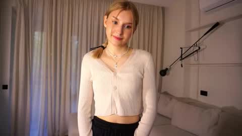 Snapshot of luminousalice chatting on September 2025 02:41:01 PM Alice online show from September 2025 02:41:01 PM