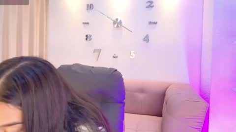 Luna And Titan  online show from February 2026 03:35:01 AM