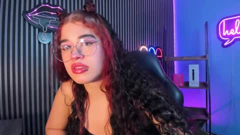 luna_andromeda online show from September 2025 12:48:01 PM