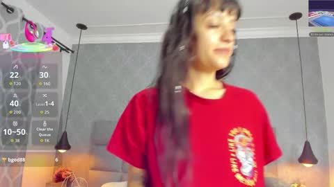 Luna online show from December 2025 11:04:01 AM