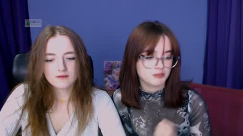 luna_berryy online show from December 2024 11:40:02 PM