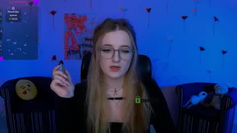 Snapshot of luna_berryy chatting on April 2026 07:48:01 PM luna_berryy online show from April 2026 07:48:01 PM
