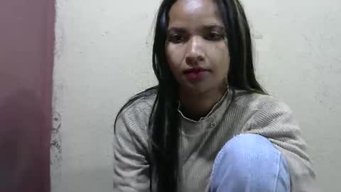 Laura online show from May 2026 04:08:01 AM