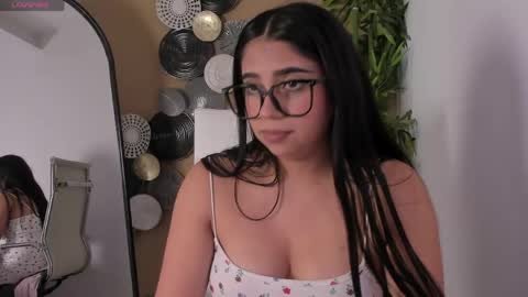 Snapshot of luna_cute14 chatting on April 2026 04:42:02 PM luna_cute14 online show from April 2026 04:42:02 PM
