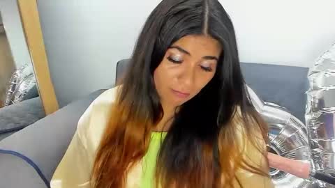 luna  online show from January 2025 11:00:02 AM