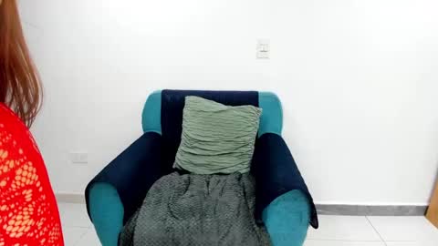 luna  online show from February 2025 12:48:01 AM