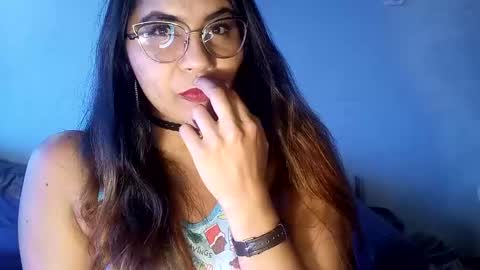 luna  online show from February 2025 08:58:02 PM