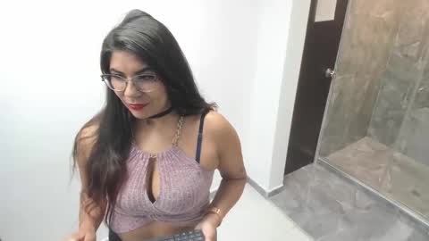 luna  online show from October 2025 11:13:02 AM