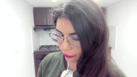 luna  online show from December 2025 11:04:01 AM