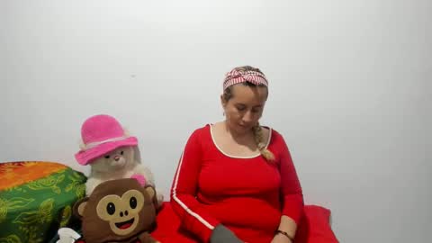 lunafantastic online show from February 2025 01:36:01 AM