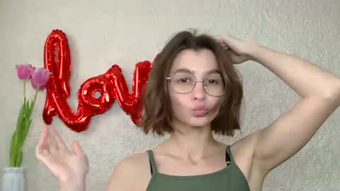 Luna online show from March 2025 12:39:02 PM