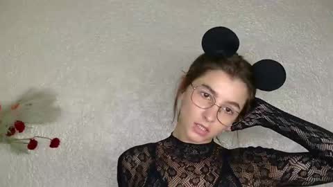 Luna online show from September 2025 06:49:01 AM