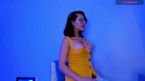 Snapshot of luna_hazard chatting on January 2025 02:09:01 AM luna_hazard online show from January 2025 02:09:01 AM