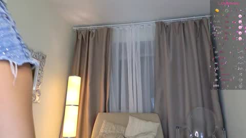 Snapshot of luna_helga chatting on October 2025 05:39:01 AM Luna online show from October 2025 05:39:01 AM