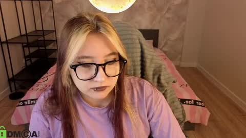 Luna Host online show from April 2026 01:28:02 AM