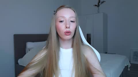 Snapshot of luna_insanity chatting on October 2025 08:51:02 PM Luna online show from October 2025 08:51:02 PM