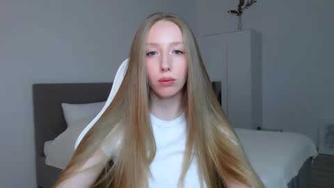 Snapshot of luna_insanity chatting on November 2025 07:16:01 PM Luna online show from November 2025 07:16:01 PM