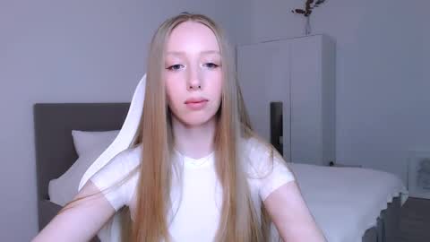 Snapshot of luna_insanity chatting on November 2025 07:59:01 PM Luna online show from November 2025 07:59:01 PM