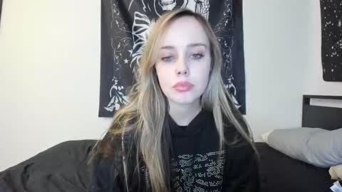 Luna online show from November 2025 06:56:02 AM