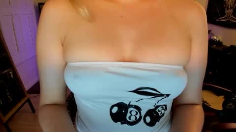 Snapshot of luna_lovelyy chatting on June 2026 06:17:02 AM Luna online show from June 2026 06:17:02 AM