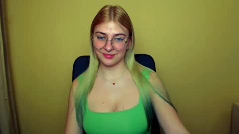 Luna online show from January 2025 11:26:01 AM