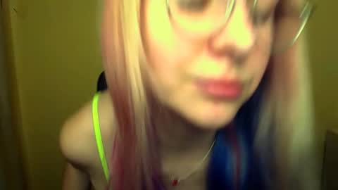 Luna online show from March 2025 08:20:02 AM