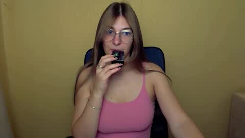 Luna online show from September 2025 09:53:02 AM